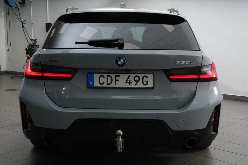 BMW 330 bild 10