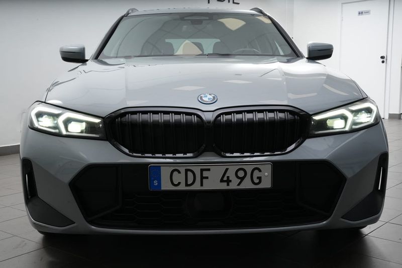 BMW 330 bild 7