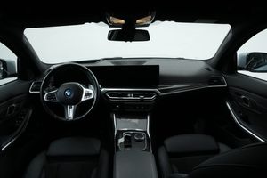 BMW 330 bild 14