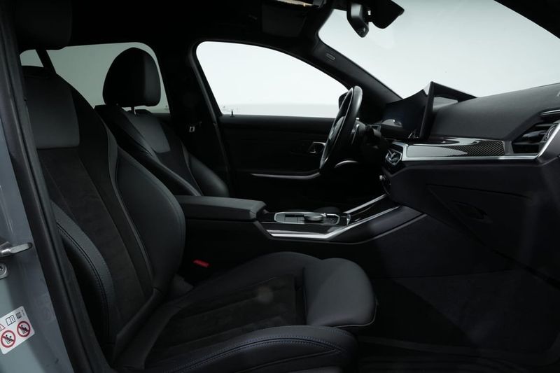BMW 330 bild 16