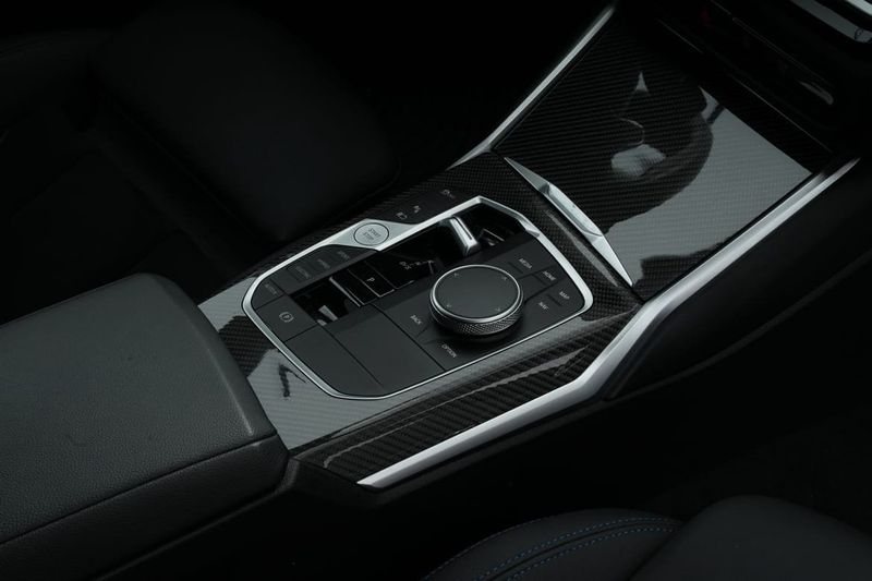 BMW 330 bild 17