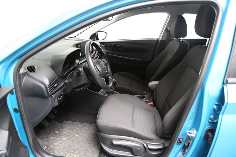 Hyundai i20 bild 9