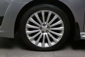 Subaru Legacy bild 6