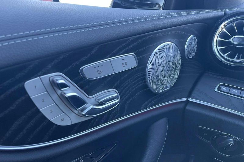 Mercedes E300 bild 16