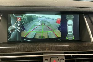 BMW 750 bild 12