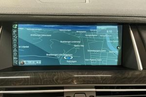 BMW 750 bild 11