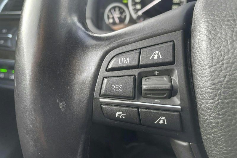 BMW 750 bild 19