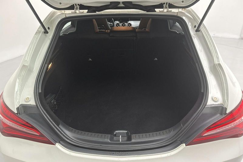 Mercedes CLA200 bild 9