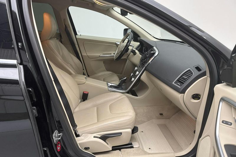 Volvo XC60 bild 7