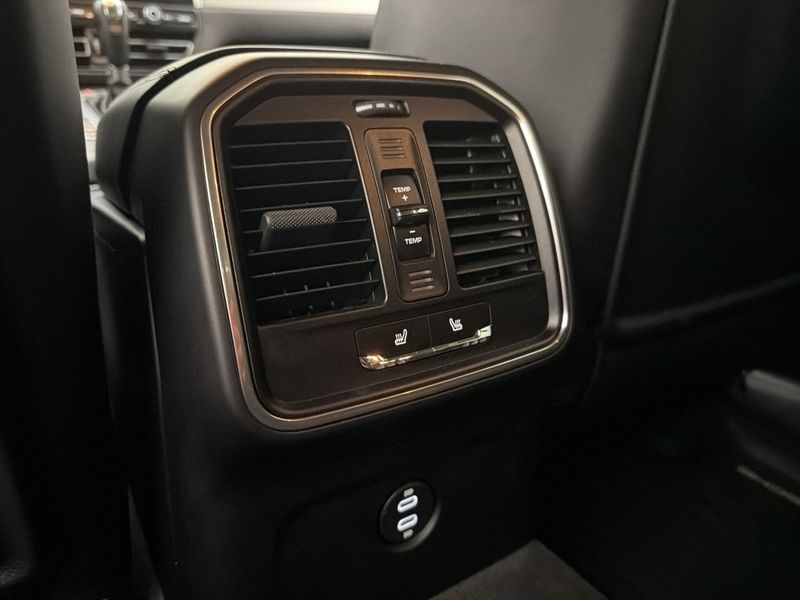 Porsche Macan bild 34