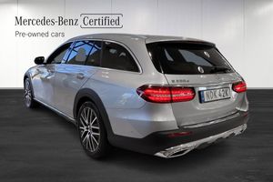 Mercedes E220 bild 2