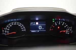 Peugeot 208 bild 11