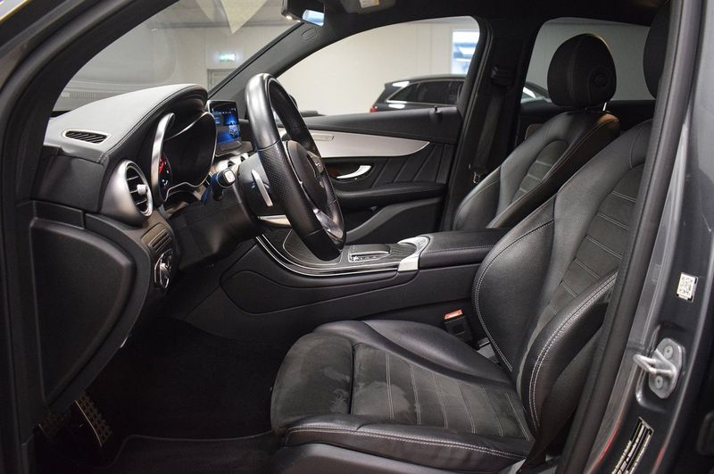 Mercedes GLC300 bild 8