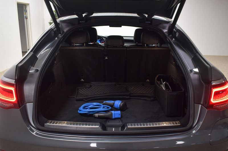 Mercedes GLC300 bild 25