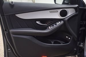 Mercedes GLC300 bild 23