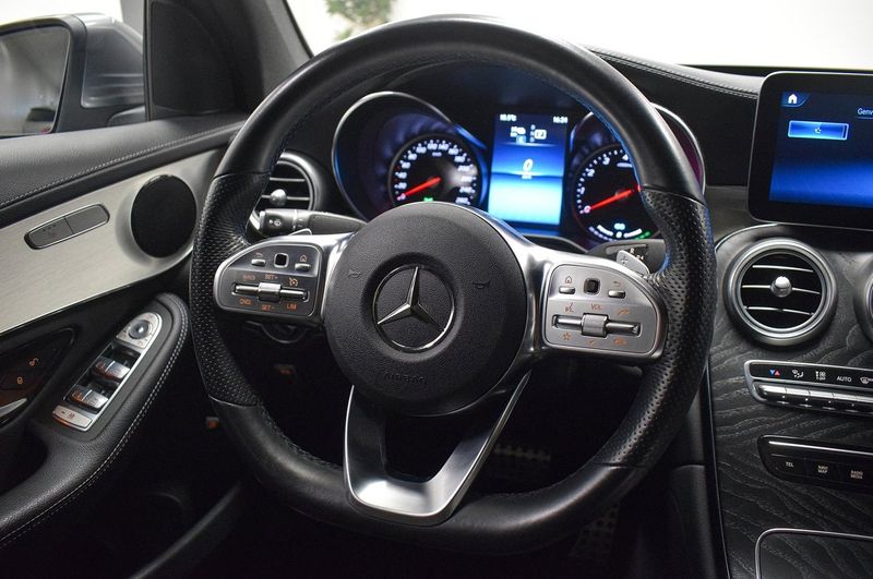 Mercedes GLC300 bild 12