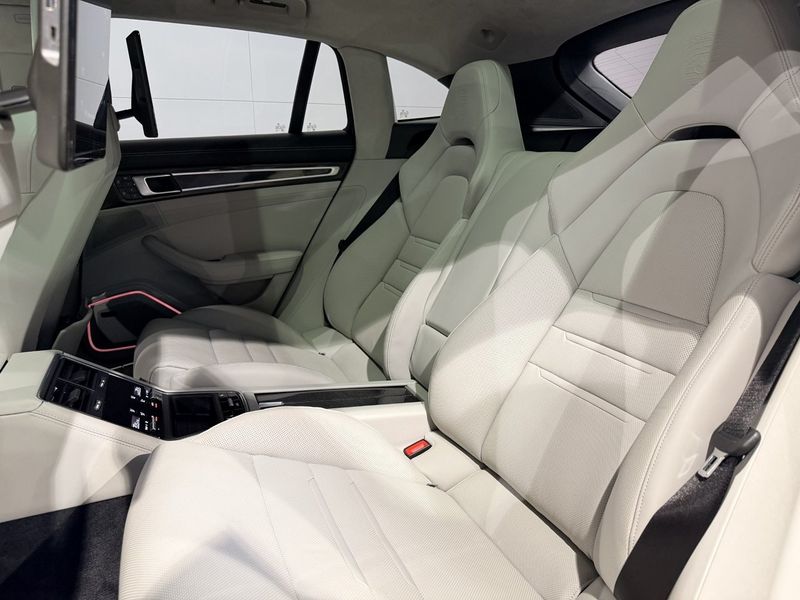 Porsche Panamera bild 29