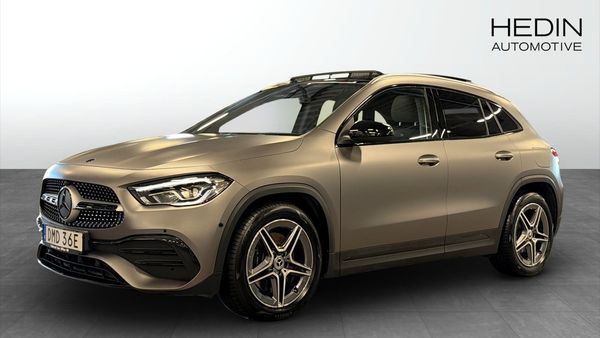 Mercedes GLA250 4MATIC AMG Line Panorama B-Kamera - 2020