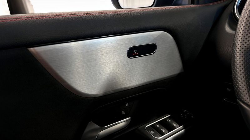 Mercedes GLA250 bild 11