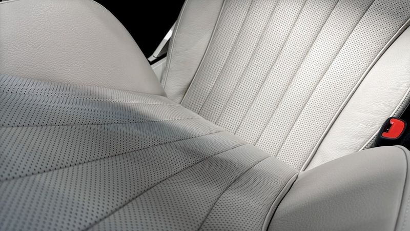 Mercedes E300 bild 16