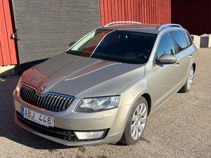 Skoda Octavia bild 2