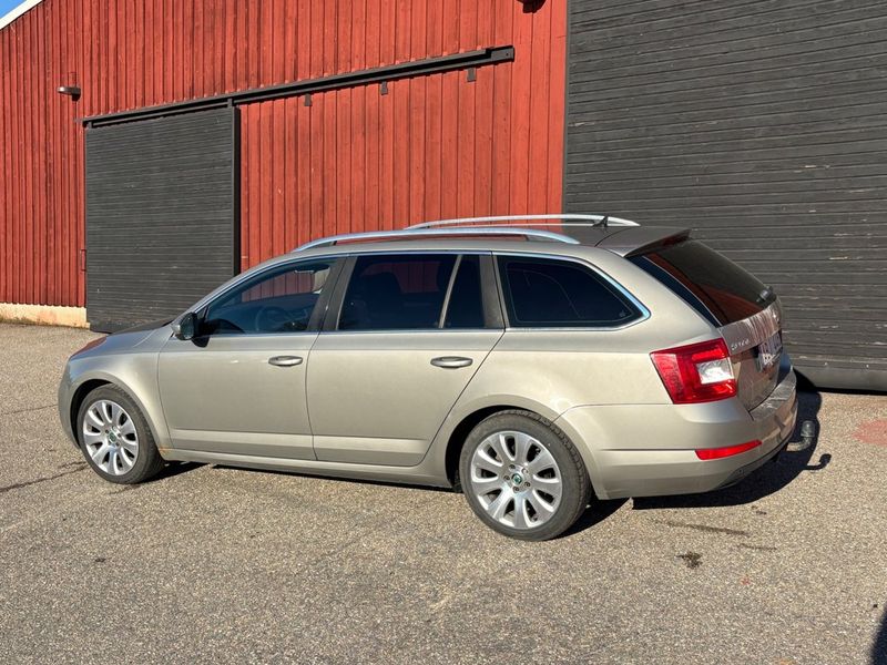 Skoda Octavia bild 4
