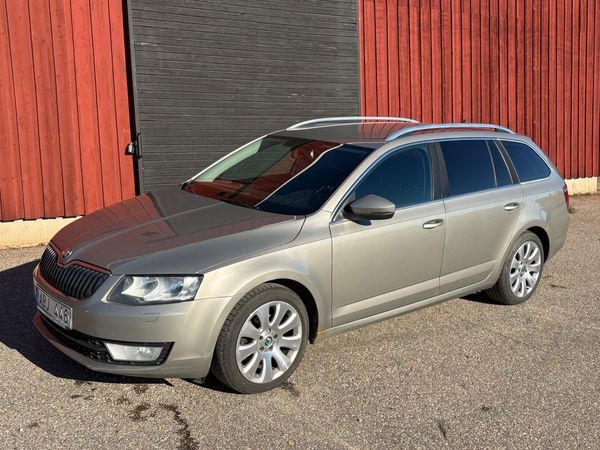 Skoda Octavia Kombi 2.0 TDI Elegance --AVBETALNING-- - 2014