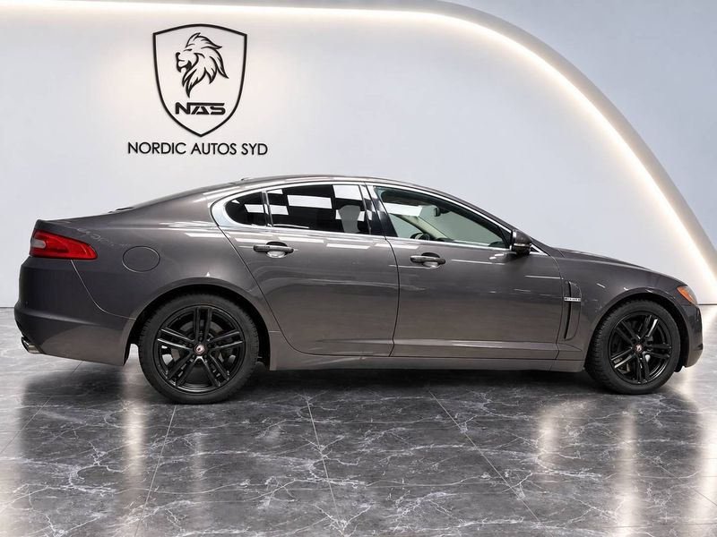 Jaguar XF bild 7