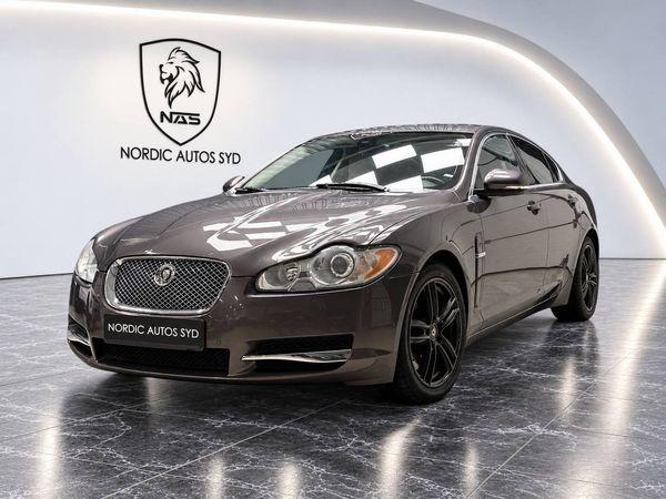 Jaguar XF 3.0 V6 / Ny besiktigad / Sv-såld / Navi - 2010