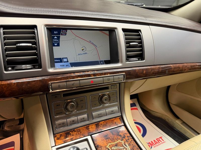 Jaguar XF bild 20