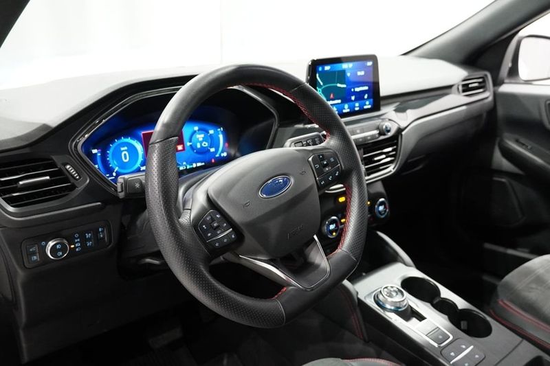 Ford Kuga bild 8
