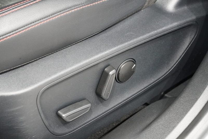 Ford Kuga bild 7