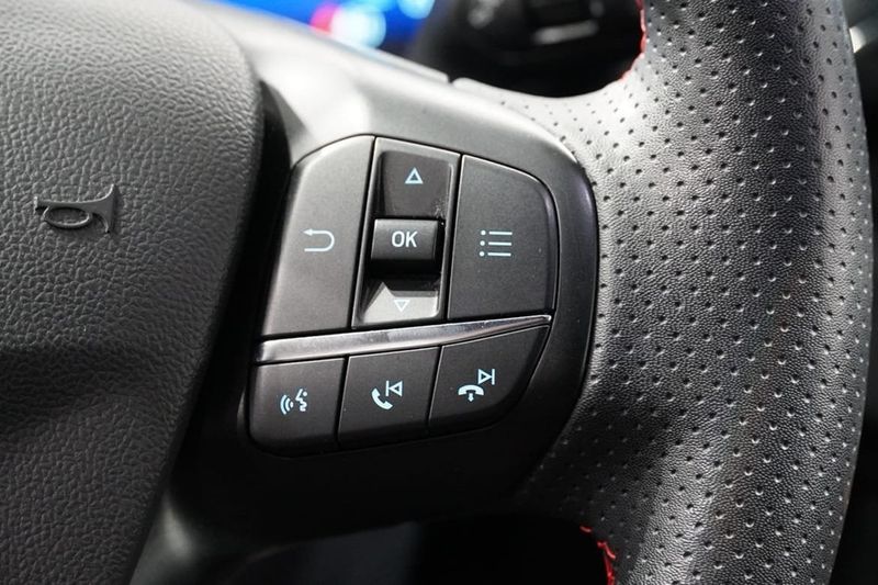 Ford Kuga bild 12