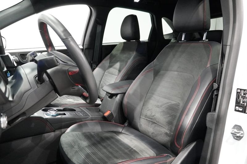 Ford Kuga bild 6