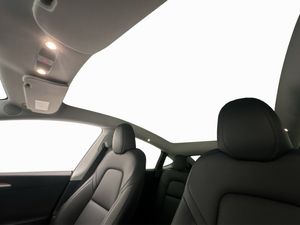 Tesla Model Y bild 11