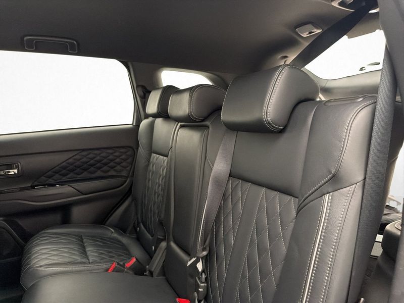Mitsubishi Outlander bild 25