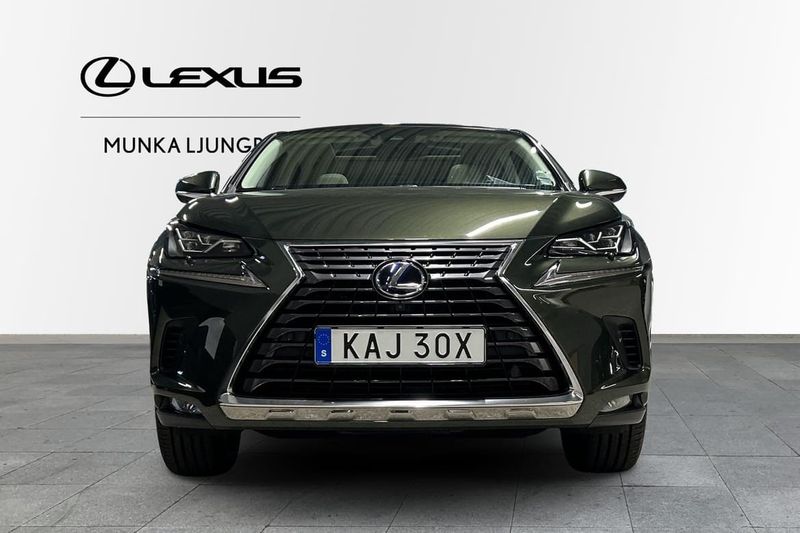 Lexus NX bild 5