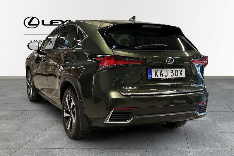 Lexus NX bild 2
