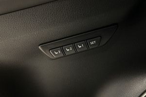 Lexus NX bild 12