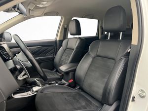Mitsubishi Outlander bild 21