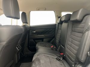 Mitsubishi Outlander bild 17