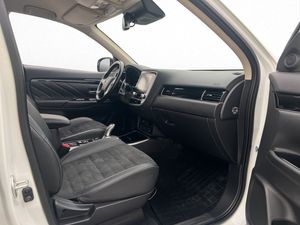 Mitsubishi Outlander bild 15