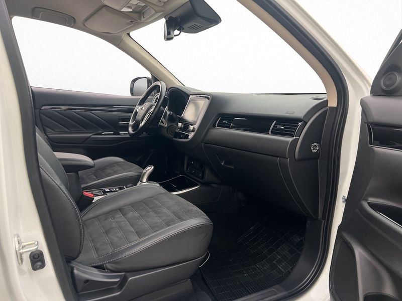 Mitsubishi Outlander bild 15