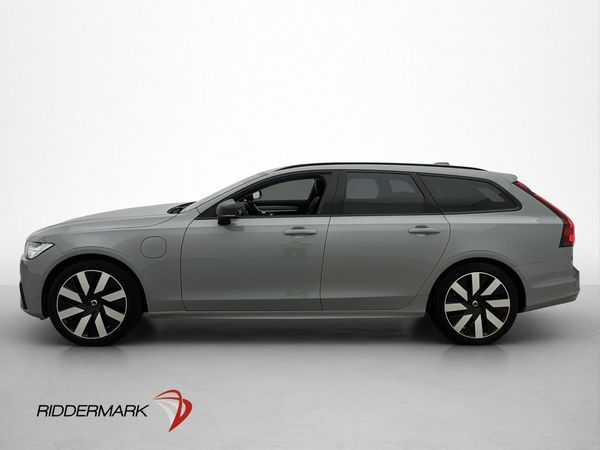 Volvo V90 Recharge T6 AWD 350hk Plus Dark H/K Navi Drag MOMS - 2024