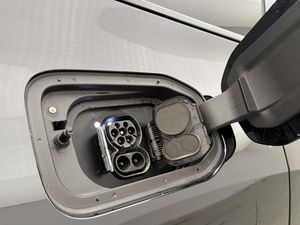 BMW iX bild 17