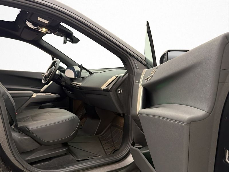 BMW iX bild 16