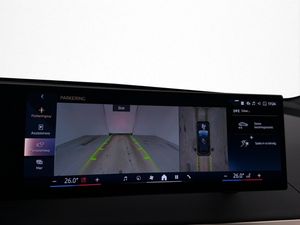 BMW iX bild 33