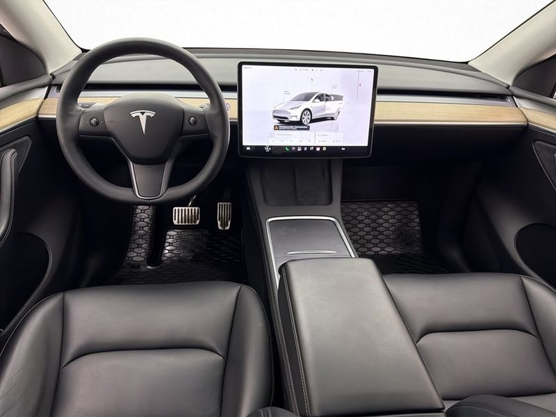 Tesla Model Y bild 20
