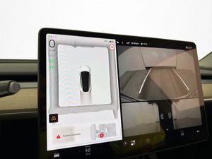 Tesla Model Y bild 22