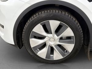 Tesla Model Y bild 11